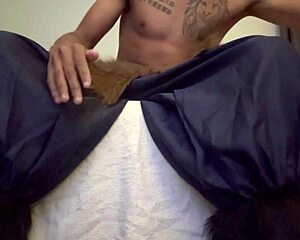 Inosuke prepares to battle his final demon foe