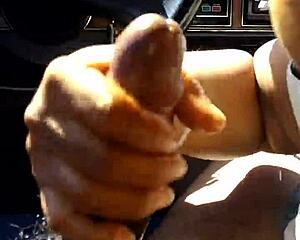 Car blowjob from a mature woman, is it your fantasy?