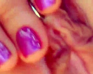 Who is this hot blonde teen 18+?