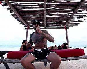 My Wife Found My WhatsApp Messges On The Phone