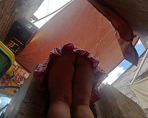 Campesina latina es grabada bajo falda por su cu�ado ma�oso mi cu�ado cuando viene no hace nada en la casa