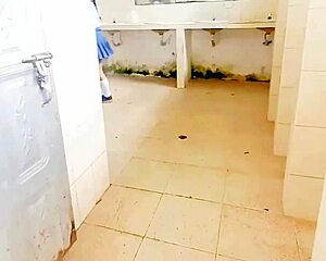 Video Casero - Sexo por Dinero en el Colegio