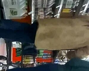 Candid teen booty in jeans 😏