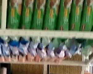 Candid teen booty in jeans 😏