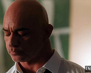 Deeper obedient baddie khloe kapri deepthroats massive cock