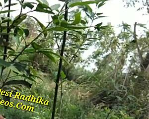 Bhabhi Fucked Outdoors on Ranch