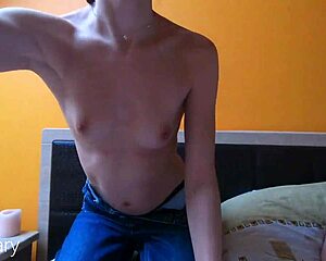 during the coronavirus lockdown, she gave an amazing blowjob and swallowed