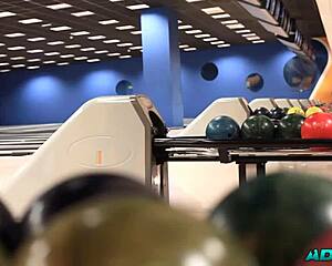 Francesa Buscando Pollas En La Bolera