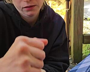 want a smoke and oral pleasure