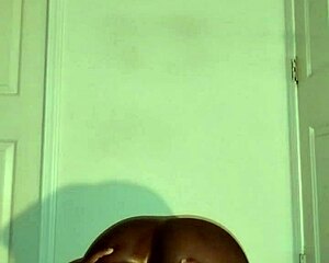 Spreading my buttocks while meditating and stretching to this song