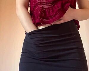 Cute small 18+ amateur girl fingering orgasm and dildo fucking - maiskii