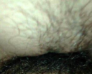 เลื่อนหีเพราะน้ำเงี่ยนที่พุ่งออกจากควยของฉัน