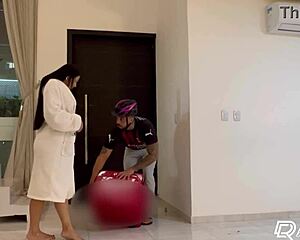 Pedi Um Lanche No Ifood E Seduzi O Entregador Gozei Gostoso No Pau Desse Safado