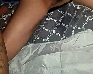 slut squirting n fucking latina in s a 😜