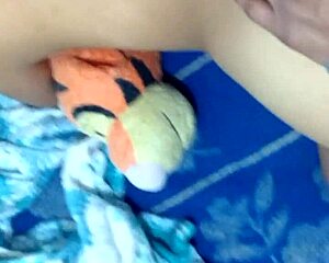 Que buena est� mi novia bent over in doggystyle