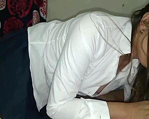 Hijastra colegiada provoca a padrastro con esa falda del colegio v�deo viral casero de la hijastra uniformada del colegio de ciudad de m�xico es follada por padrastro