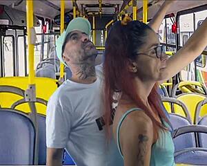 Jovem Estudante Encoxada E Fodida No Ônibus Em Público!