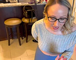 Friend's mom want's my big dick