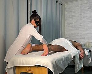 primeiro dia de massagista transei com dotado