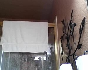 Amateur Asian Girl Enjoys Shower Masturbation Session