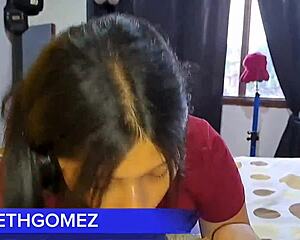 lonely stepmother invites you to share her bed casero real