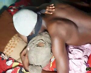 ebony amateur queen gets banged hard