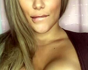 i love these huge big tits bouncing around