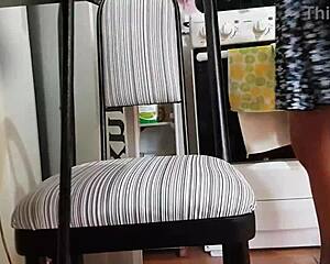 stepmom i uh... got rubbed n fucked so hard by that big cock, squirting everywhere!!