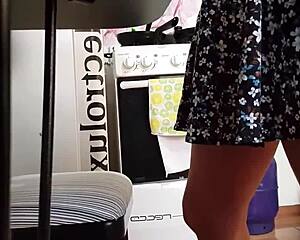 stepmom i uh... got rubbed n fucked so hard by that big cock, squirting everywhere!!