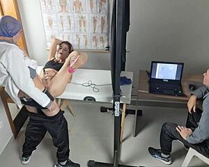 i see gynocologist fuk wife from behin