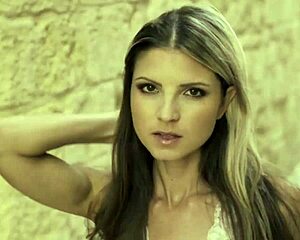 valentina ginagerson's beauty power got me like whoa she's so stunnin n sexy!!