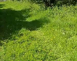 naughty girl walks naked at botanical gardens