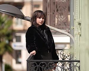 Abby petite French coquine craves big cock with her hairy pussy