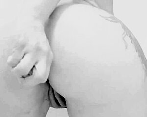 Naughty Santa Mommy Hides a Wild Secret Side