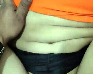 She couldn't resist bareback fucking the hot delivery guy creampie finish