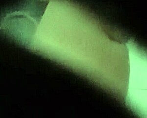 Sneaky spy catches sister bathing in steamy shower