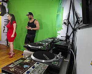 hey queen rogue, here's where i put my four cameras