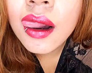 Chubby MILF in lingerie PUTA waits to RIDE cock