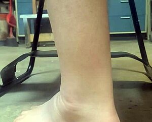 damn that huge hankeys dildo stretches her ass wide on bouncy sex chair!