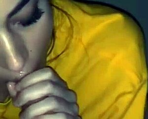 oh damn her teen blowjob feels so amazin n sloppy