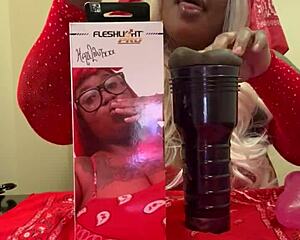 Spreading Pussy Wide Open 2025!