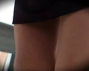 Hey, peek up this Mexican secretary's bare pussy skirt?