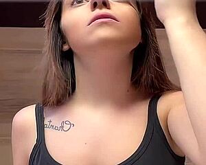 whoa those braless huge tits stretchin that tanktop so tight 😍🍈🔥