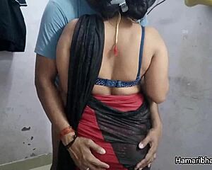 i fuck desi bhabhi hard in her tight saree pussy