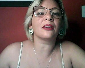 who wouldn't cum in that 59yo wonder pussy