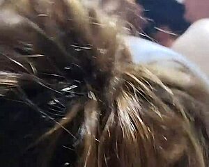 recomendo esse casal de amigos em casa... a gente fez uma brincadeira com creampie na vagina