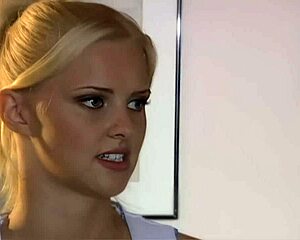 Licking hannah harpers shaved pussy leads to cougar assfucking cravings