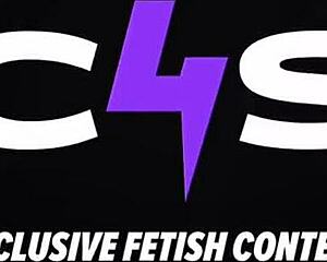 ever seen a horny brunette finger wet pussy outdoors till she squirts?