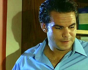 Licking hannah harpers shaved pussy leads to cougar assfucking cravings