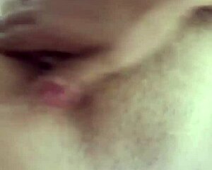 mama madura colombiana squirts hard over whatsapp video